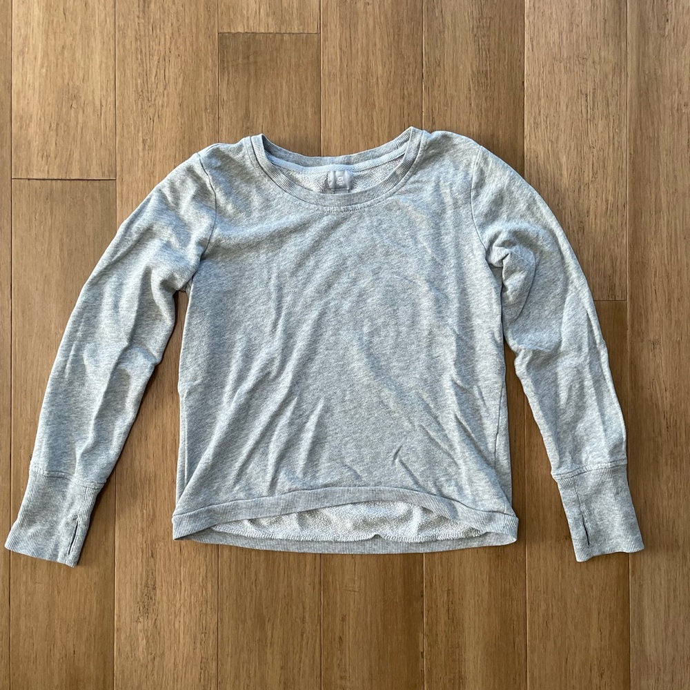 Light Gray Women’s Long-Sleeve Crewneck Top